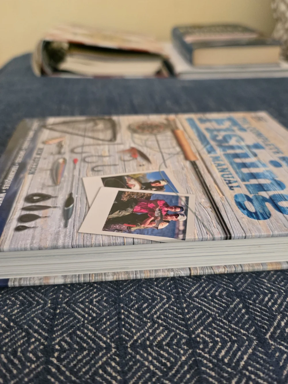 DK The Complete Fishing Manual - Blue Cover